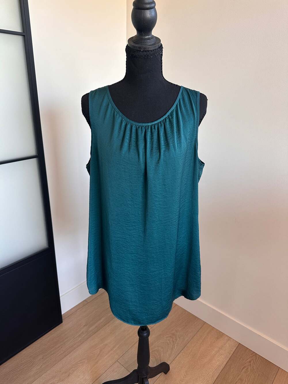Cabi Luxury Silky Teal Tunic Blouse Large